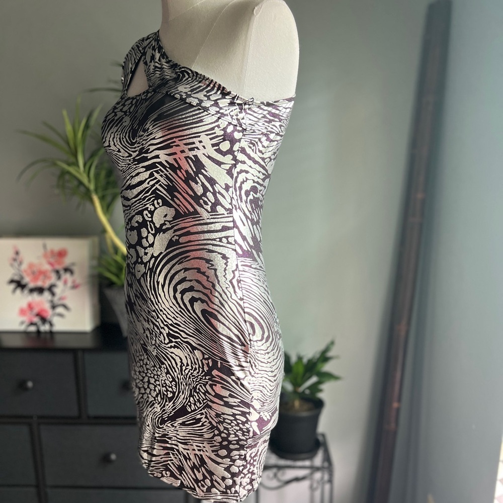 Arden B. Dress Body Con Super Stretch One Arm Dress Size Medium - Picture 3 of 7